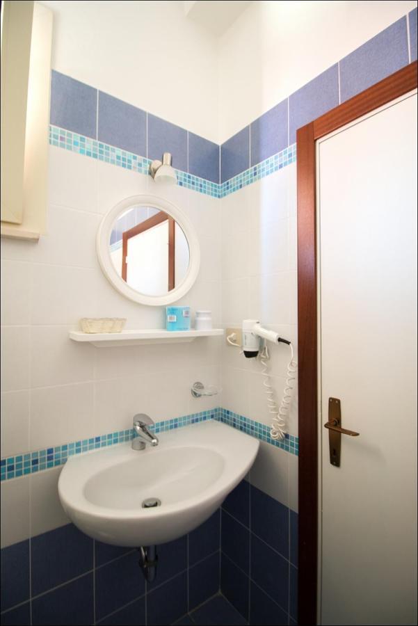 Hotel Belfiore Misano Adriatico Kültér fotó
